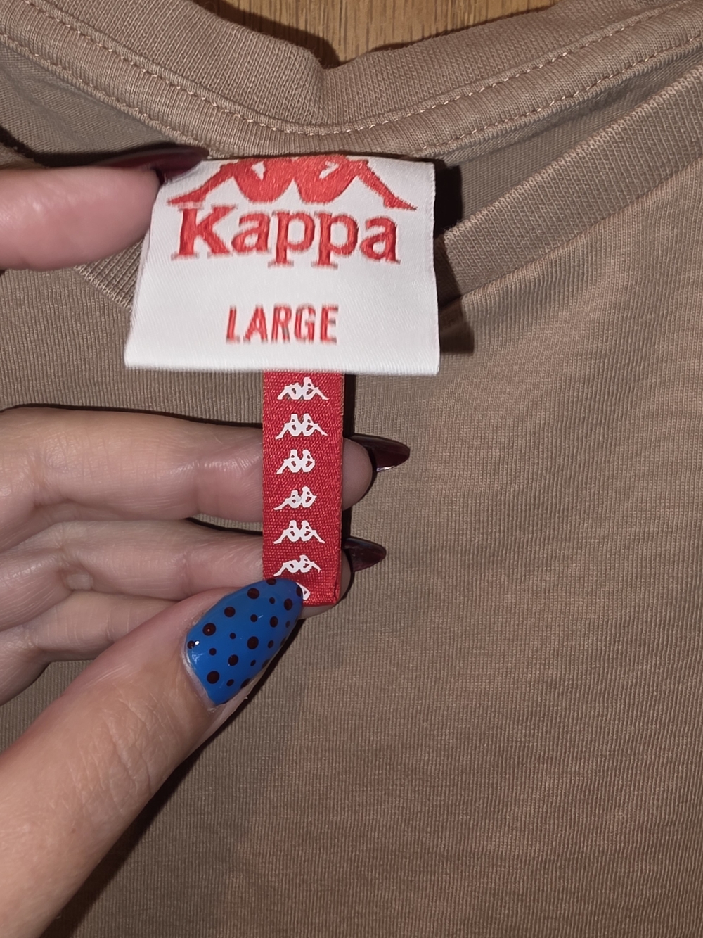 Kappa Taupe Tee with Red Shoulder Detail - Picture 4 of 6